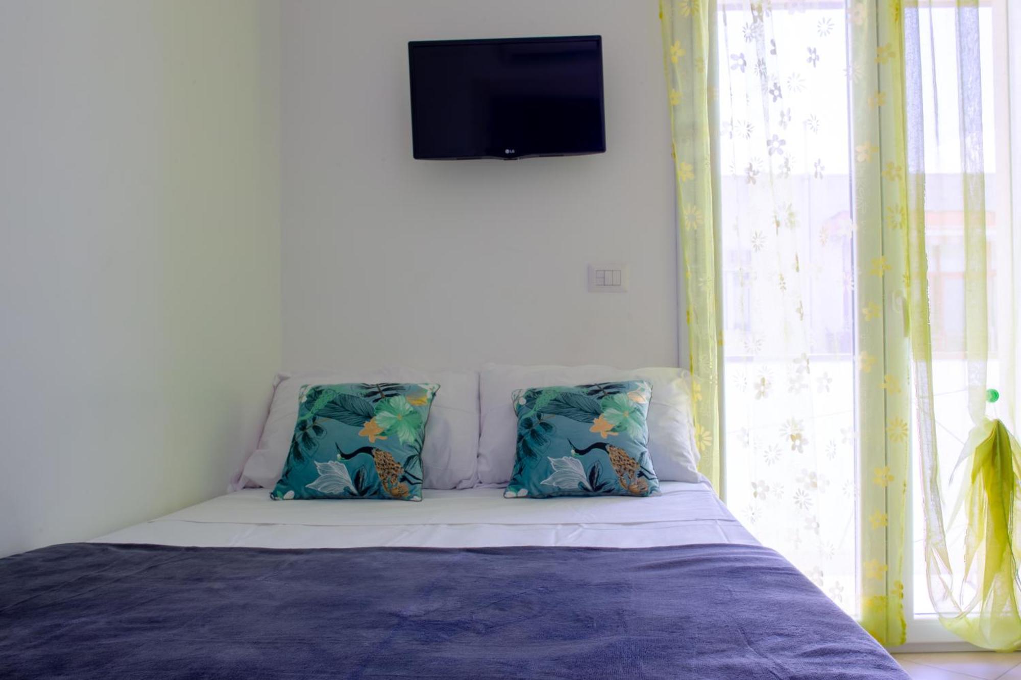 Sterlizia Rooms Gallipoli Bagian luar foto