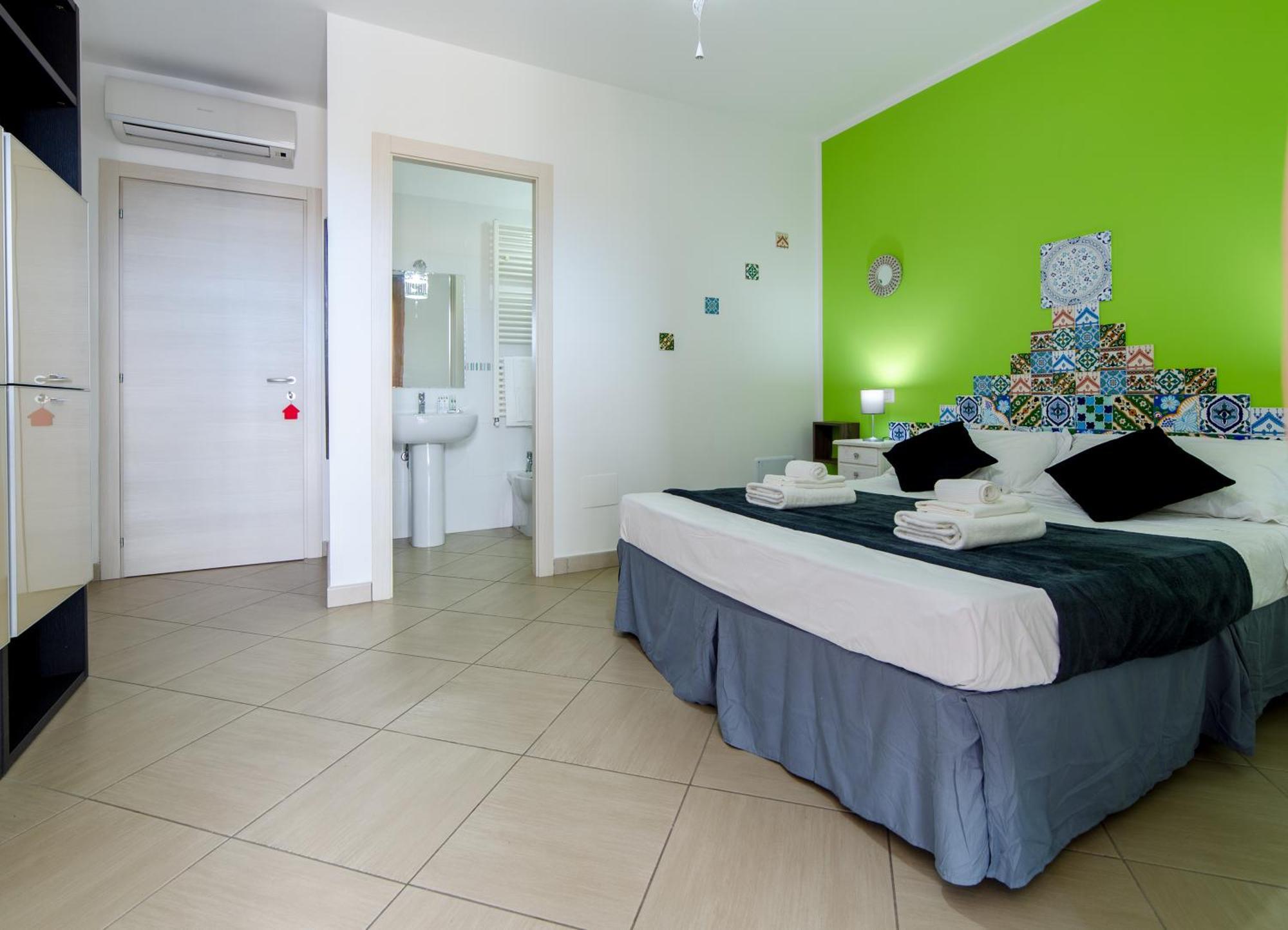 Sterlizia Rooms Gallipoli Bagian luar foto